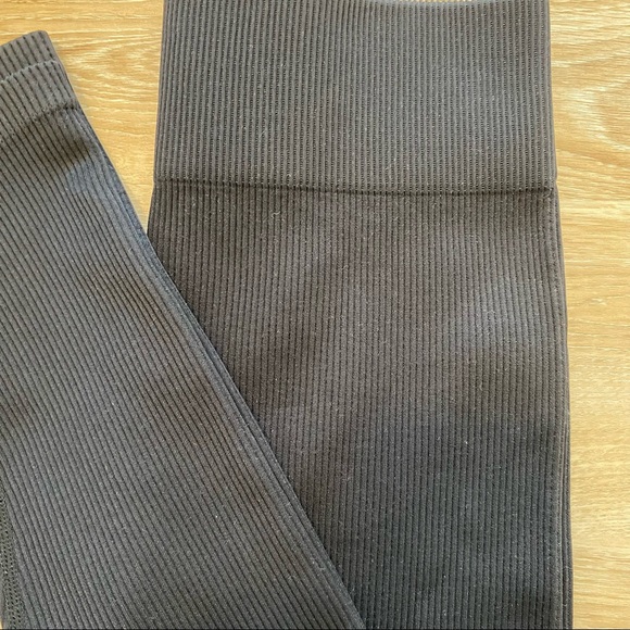 Dynamite Ribbed leggings. - Picture 5 of 5